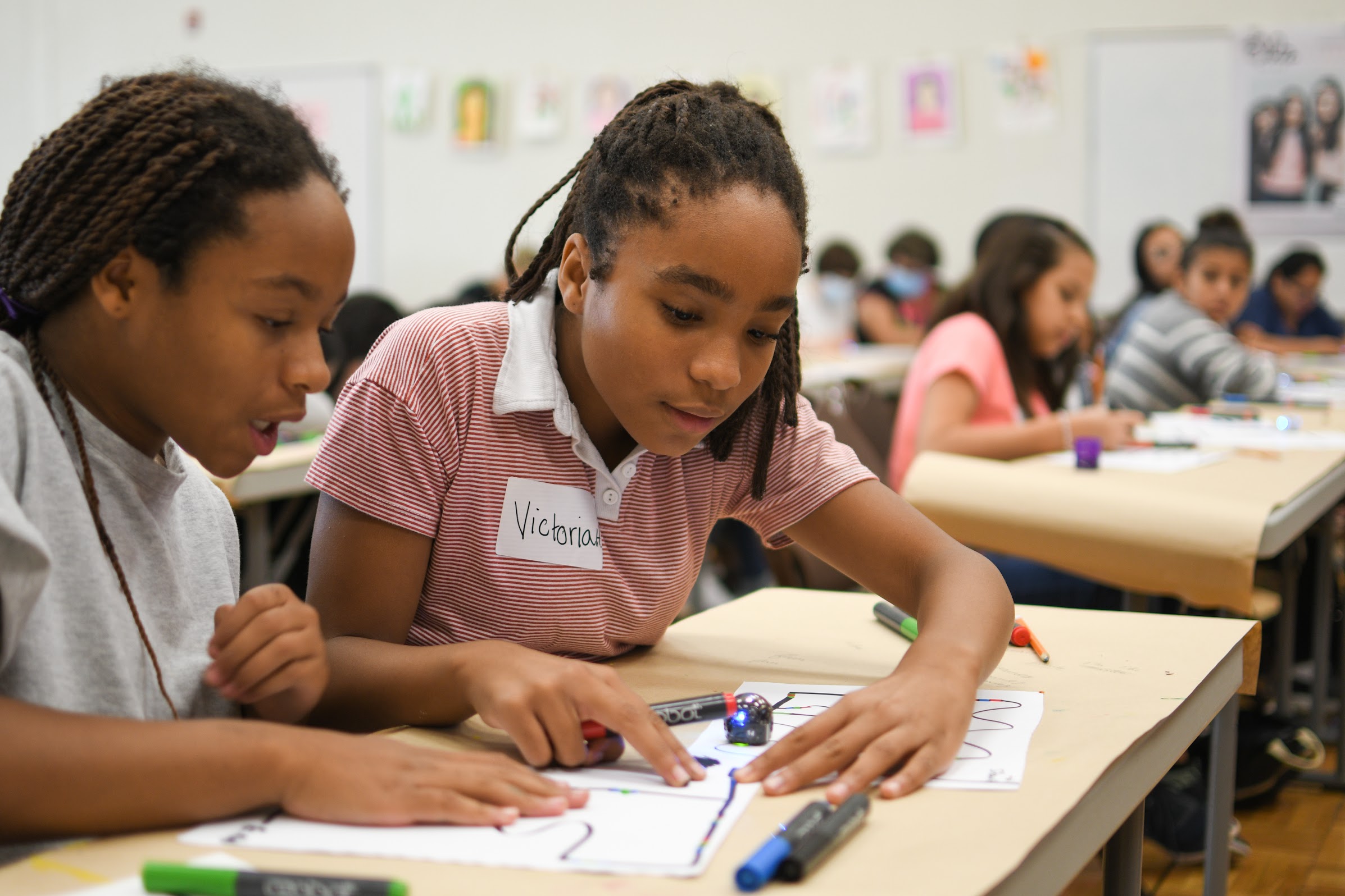 Ella Rises students learning together